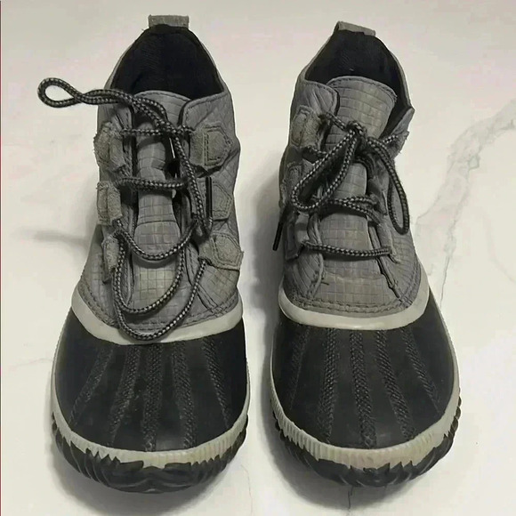 Sorel Gray and Black Waterproof Boots - Picture 1 of 6